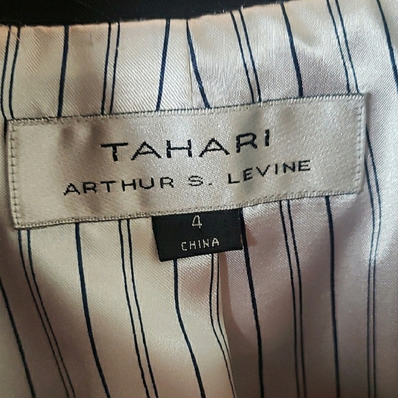 Tahari Navy Blue Button Up Blazer Professional Classic Modern Formal Womens Sz 4 - Picture 8 of 10